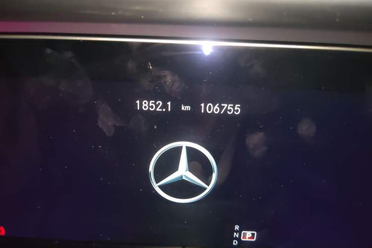 Used Mercedes-Benz E-Class 2021 E 260 Stylish Sports Edition Odometer Close Up