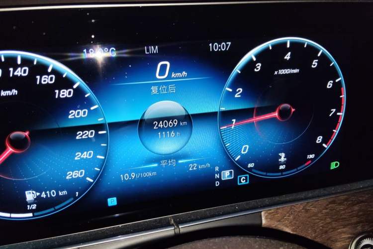 Used Mercedes-Benz E-Class 2021 E 300 L Stylish Model Odometer Close Up