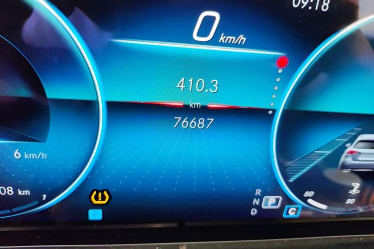 Used Mercedes-Benz E-Class 2021 Facelift E 260 L Odometer Close Up