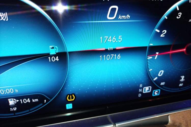 Used Mercedes-Benz E-Class 2021 E 300 L Stylish Model Odometer Close Up