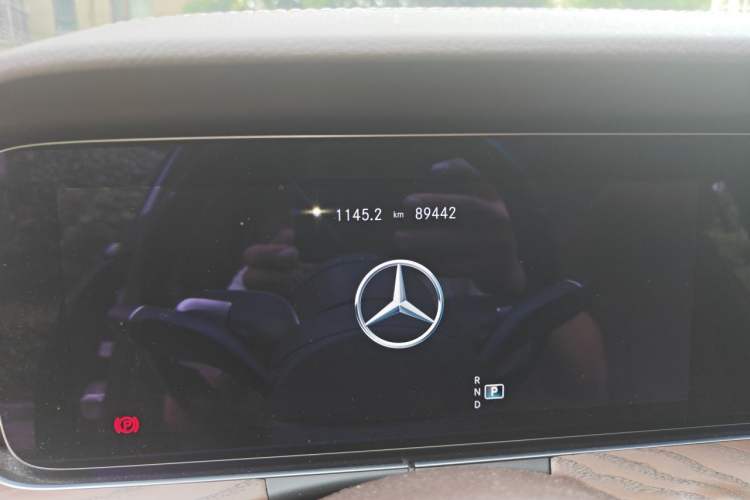 Used Mercedes-Benz E-Class 2021 Facelift E 300 L Stylish Edition Odometer Close Up