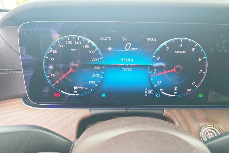 Used Mercedes-Benz E-Class 2021 Facelift E 300 L Stylish Edition Odometer Close Up