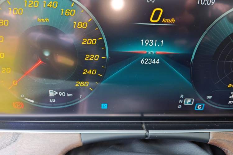 Used Mercedes-Benz E-Class 2021 E 300 L Luxury Model Odometer Close Up