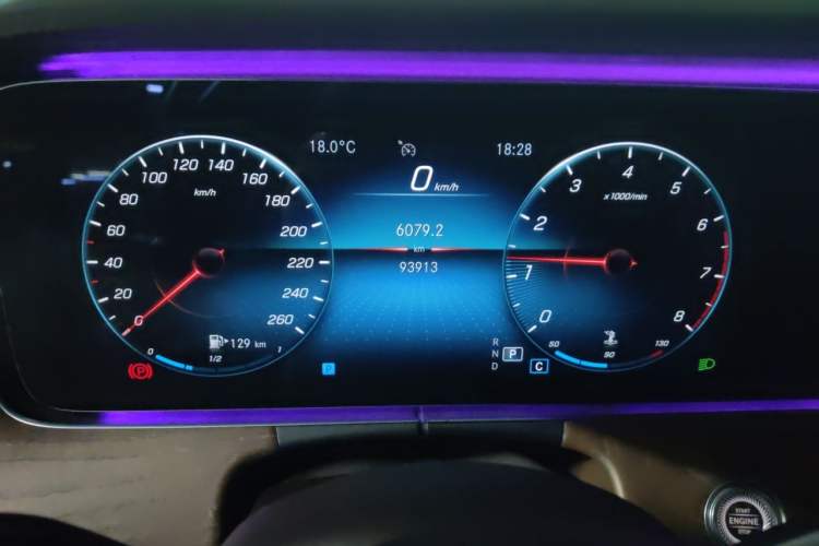 Used Mercedes-Benz E-Class 2021 E 300 L Premium Edition Odometer Close Up