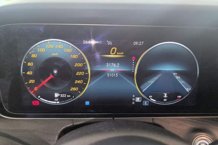Used Mercedes-Benz E-Class 2021 Facelift E 260 L Sport Edition Odometer Close Up
