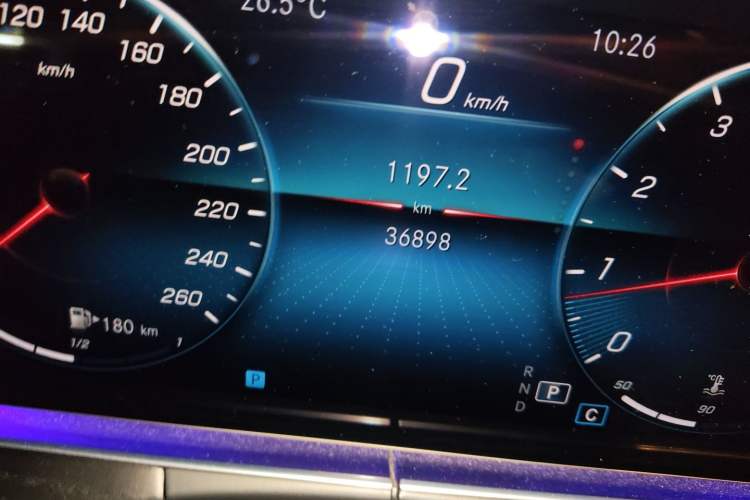 Used Mercedes-Benz E-Class 2021 Restyled E 300 L Sport Luxury Edition Odometer Close Up