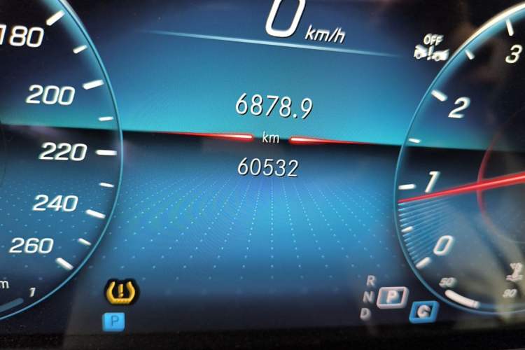 Used Mercedes-Benz E-Class 2021 Facelift E 260 L Odometer Close Up