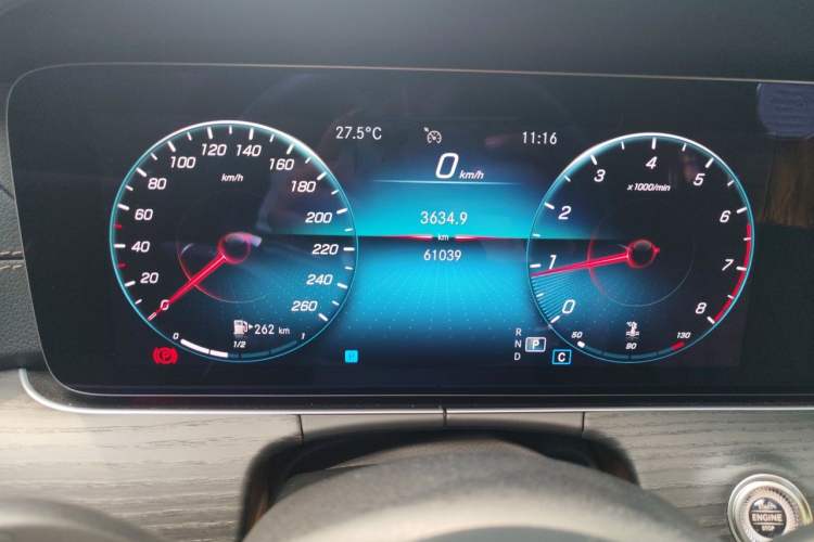 Used Mercedes-Benz E-Class 2021 Restyled E 300 L Luxury Edition Odometer Close Up