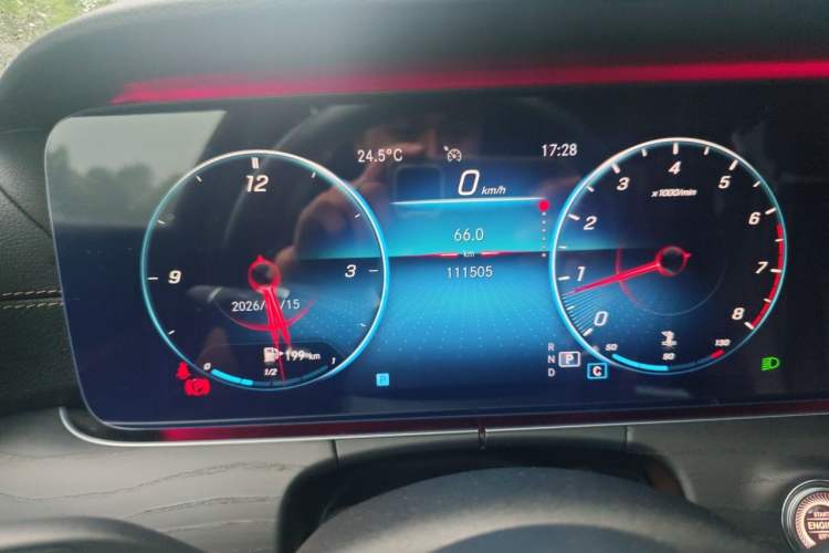 Used Mercedes-Benz E-Class 2021 E 300 L Sport Luxury Edition Odometer Close Up