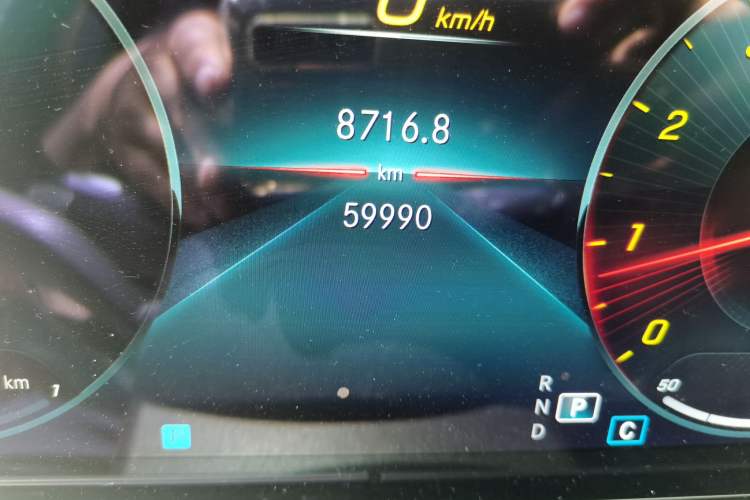 Used Mercedes-Benz E-Class 2021 Restyled E 300 Sport Edition Odometer Close Up