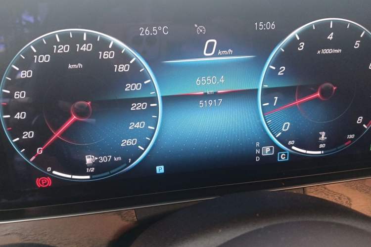 Used Mercedes-Benz E-Class 2021 Restyled E 300 L Luxury Edition Odometer Close Up
