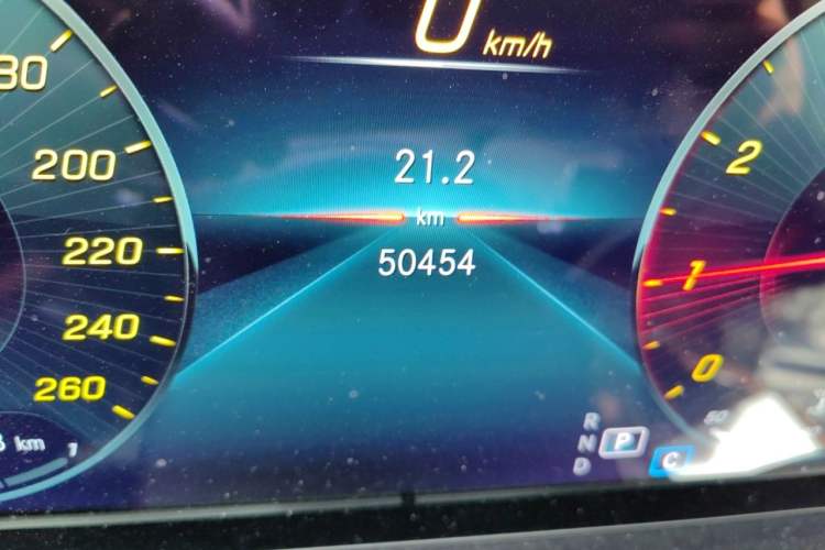 Used Mercedes-Benz E-Class 2021 Facelift E 300 L Stylish Edition Odometer Close Up