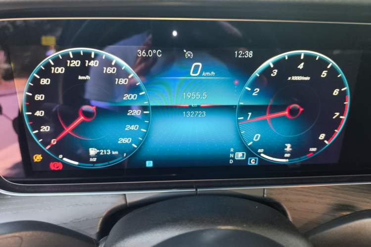 Used Mercedes-Benz E-Class 2021 Facelift E 260 L Sport Edition Odometer Close Up
