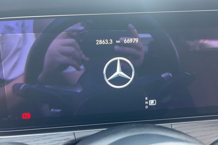 Used Mercedes-Benz E-Class 2021 E 300 L Sporty and Stylish Model Odometer Close Up