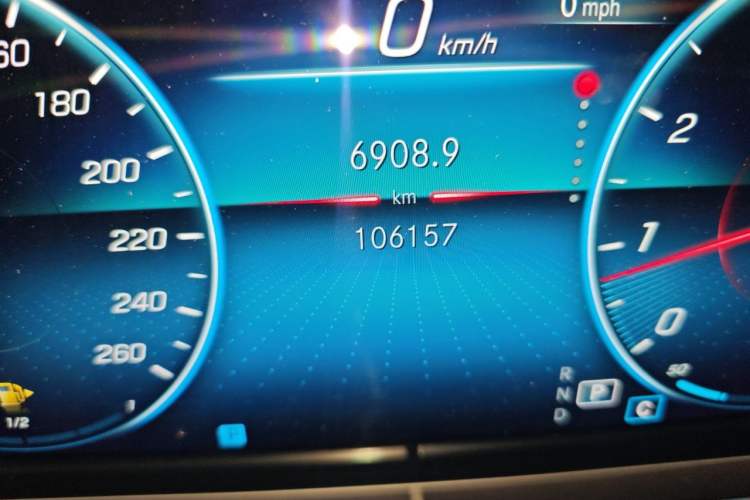 Used Mercedes-Benz E-Class 2021 E 300 L Stylish Model Odometer Close Up