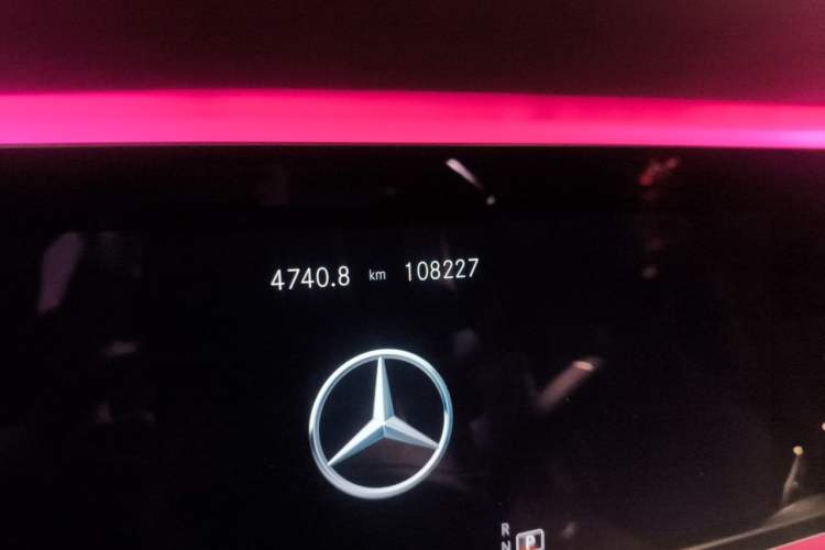 Used Mercedes-Benz E-Class 2021 E 300 L Luxury Model Odometer Close Up