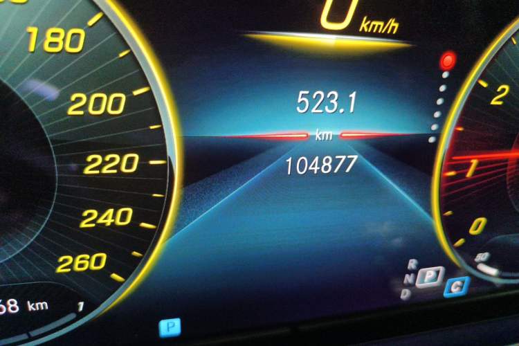 Used Mercedes-Benz E-Class 2021 E 300 L Sport Luxury Edition Odometer Close Up