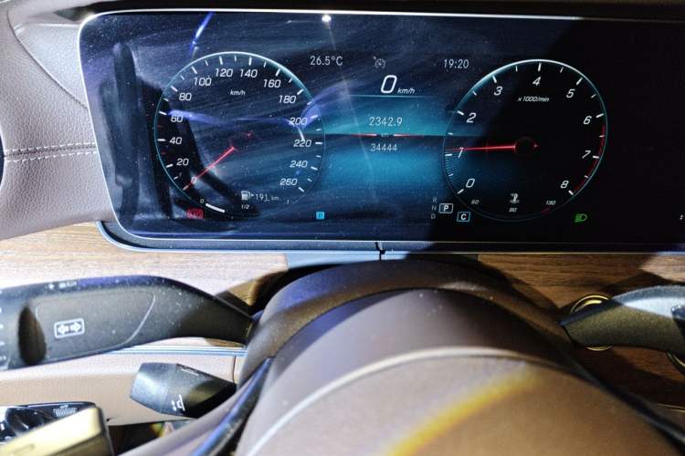 Used Mercedes-Benz E-Class 2021 Facelift E 300 L Stylish Edition Odometer Close Up