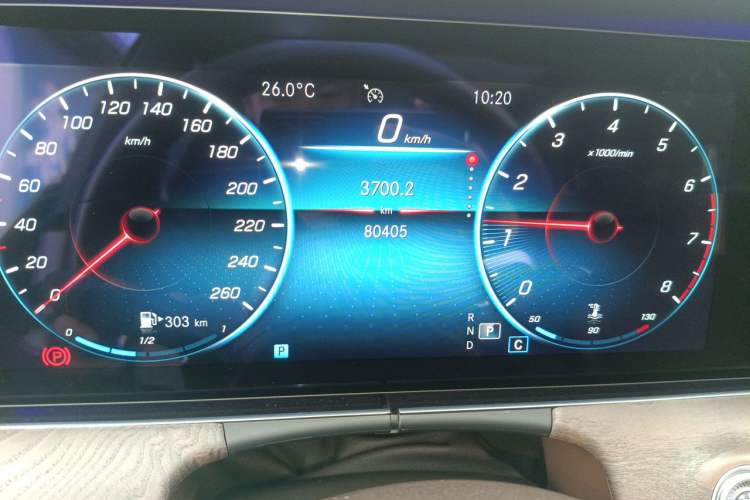 Used Mercedes-Benz E-Class 2021 E 300 L Stylish Model Odometer Close Up