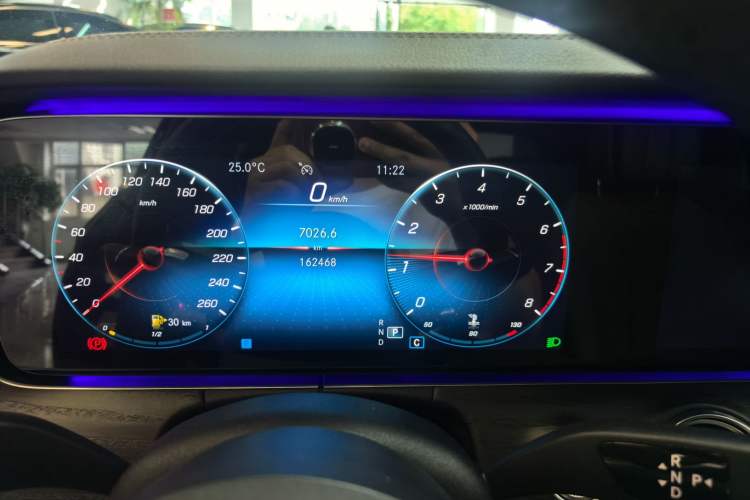 Used Mercedes-Benz E-Class 2021 E 300 L Sport Luxury Edition Odometer Close Up