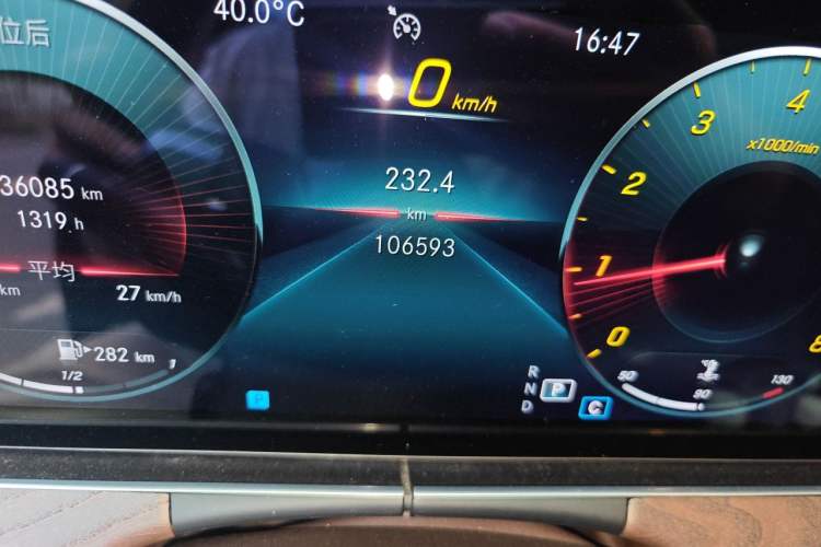 Used Mercedes-Benz E-Class 2021 Restyled E 300 L Luxury Edition Odometer Close Up