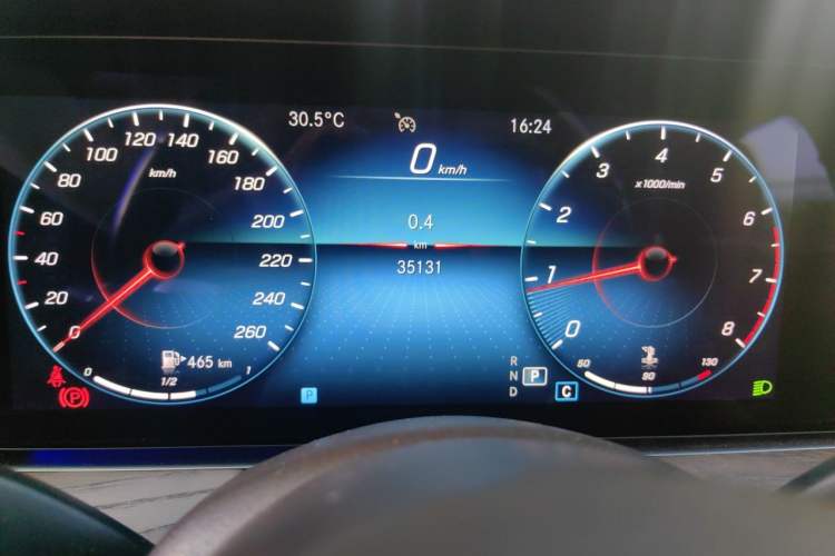 Used Mercedes-Benz E-Class 2021 Facelift E 260 L Sport Edition Odometer Close Up