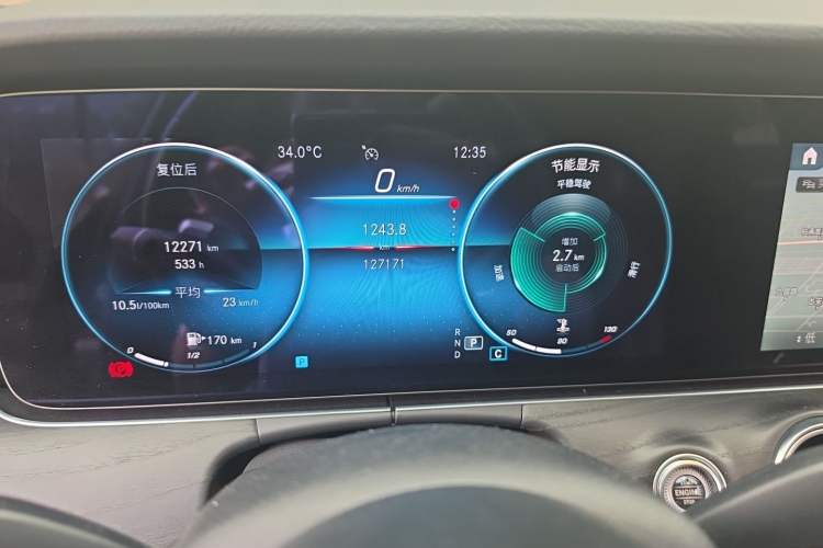 Used Mercedes-Benz E-Class 2021 Restyled E 300 L Sporty and Stylish Edition Odometer Close Up