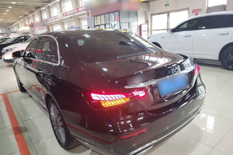 Used Mercedes-Benz E-Class 2021 Restyled E 300 L Luxury Edition Rear Left 45 Deg
