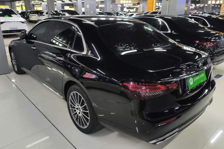 Used Mercedes-Benz E-Class 2021 Facelift E 260 L Rear Left 45 Deg