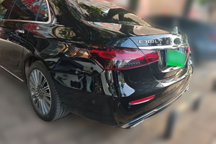 Used Mercedes-Benz E-Class 2021 Restyled E 300 L Luxury Edition Rear Left 45 Deg