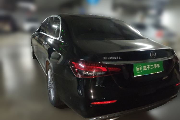 Used Mercedes-Benz E-Class 2021 Restyled E 300 L Luxury Edition Rear Left 45 Deg