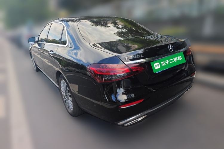 Used Mercedes-Benz E-Class 2021 Restyled E 300 L Luxury Edition Rear Left 45 Deg