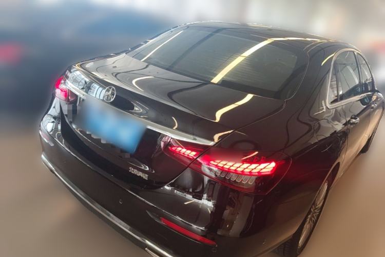 Used Mercedes-Benz E-Class 2021 Restyled E 300 L Luxury Edition Rear Right 45 Deg