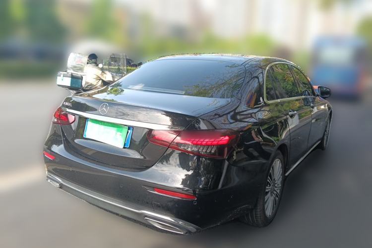 Used Mercedes-Benz E-Class 2021 Restyled E 300 L Luxury Edition Rear Right 45 Deg