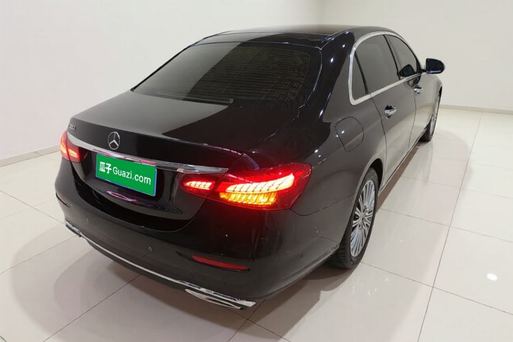 Used Mercedes-Benz E-Class 2021 Restyled E 300 L Luxury Edition Rear Right 45 Deg