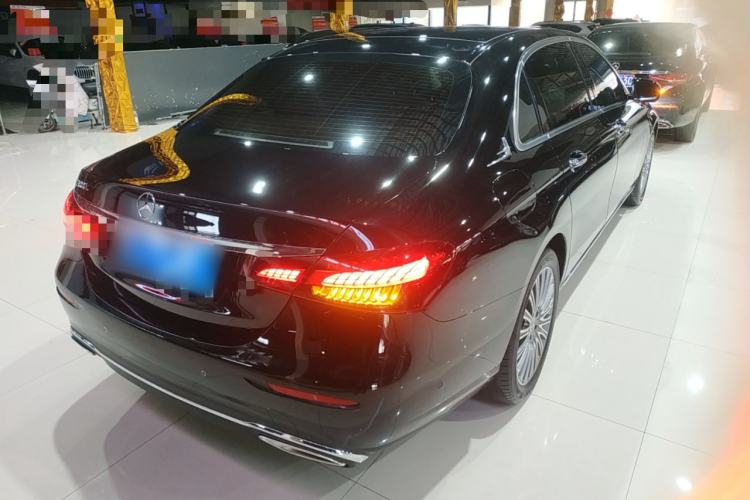 Used Mercedes-Benz E-Class 2021 Restyled E 300 L Luxury Edition Rear Right 45 Deg