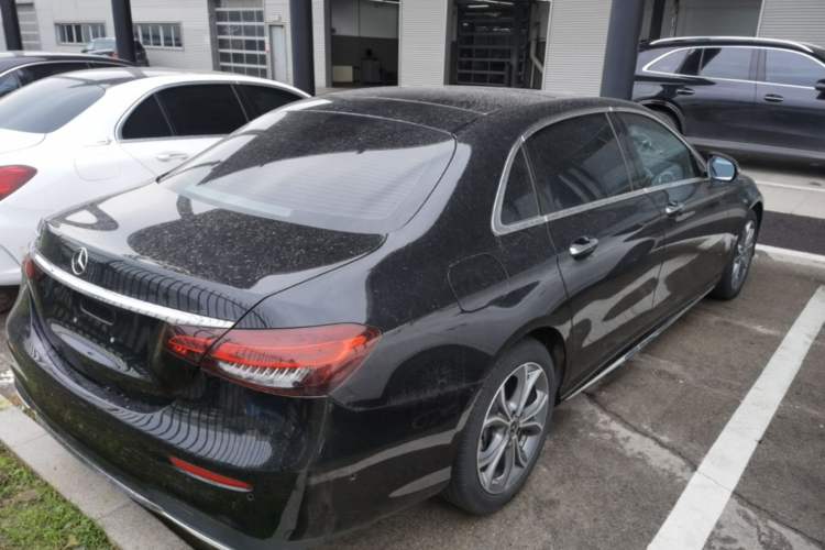 Used Mercedes-Benz E-Class 2021 E 300 L Sport Luxury Edition Rear Right 45 Deg