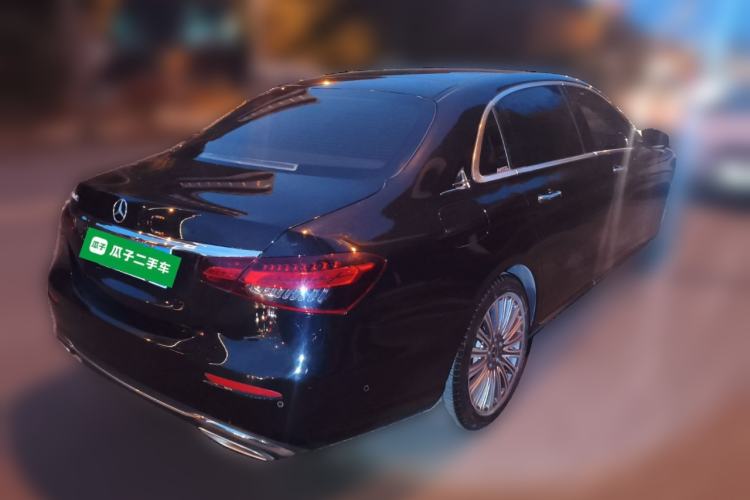 Used Mercedes-Benz E-Class 2021 Restyled E 300 L Luxury Edition Rear Right 45 Deg