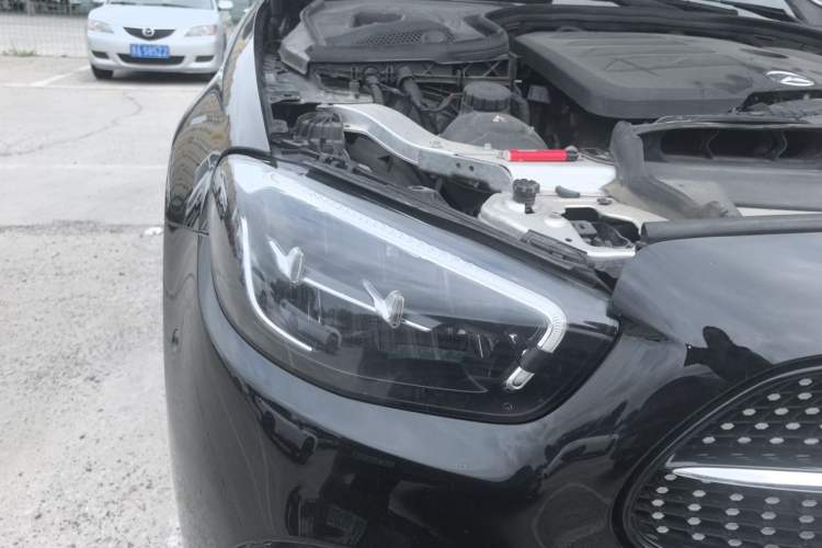 Used Mercedes-Benz E-Class 2021 Restyled E 300 L Sport Luxury Edition Right Front Headlight