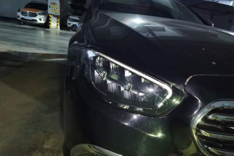 Used Mercedes-Benz E-Class 2021 E 300 L Luxury Model Right Front Headlight