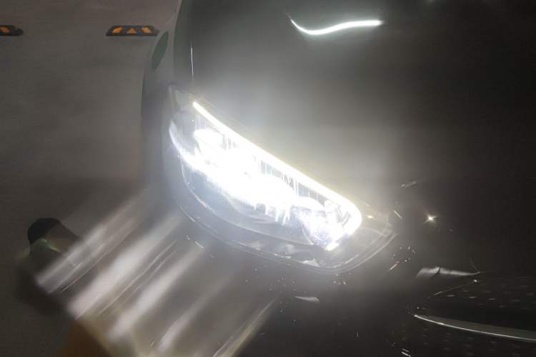 Used Mercedes-Benz E-Class 2021 E 260 L Sport Edition Right Front Headlight