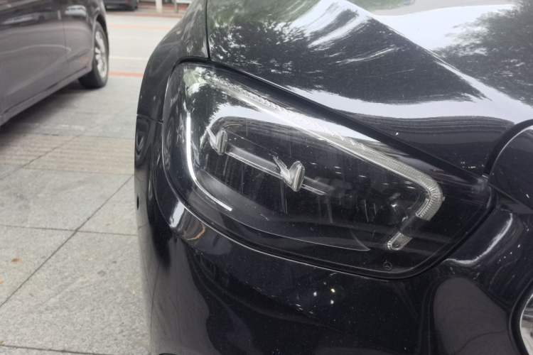 Used Mercedes-Benz E-Class 2021 Restyled E 300 L Luxury Edition Right Front Headlight