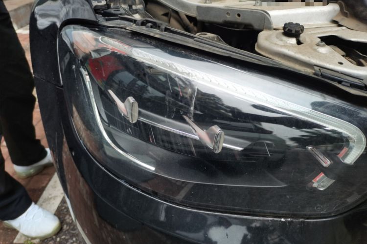 Used Mercedes-Benz E-Class 2021 E 300 L Sporty and Stylish Model Right Front Headlight