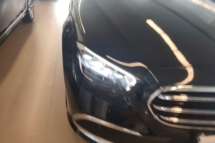 Used Mercedes-Benz E-Class 2021 Restyled E 300 L Luxury Edition Right Front Headlight
