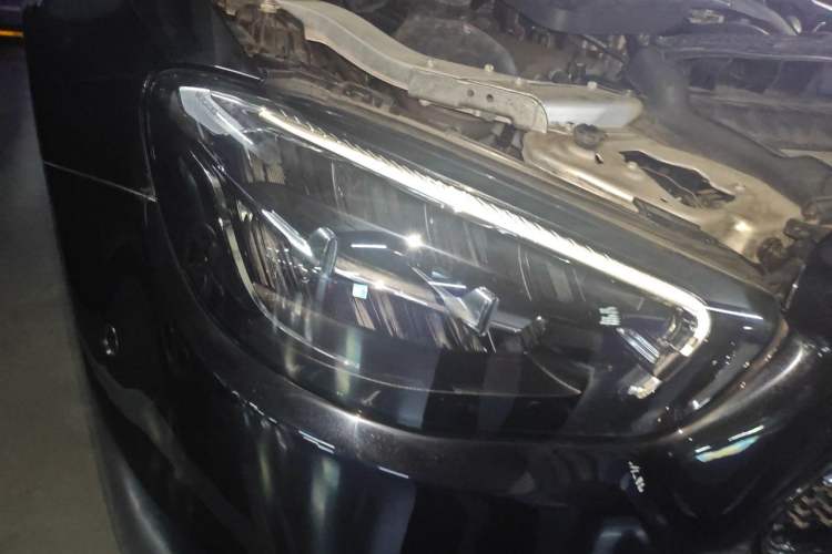 Used Mercedes-Benz E-Class 2021 Restyled E 300 L Sporty and Stylish Edition Right Front Headlight