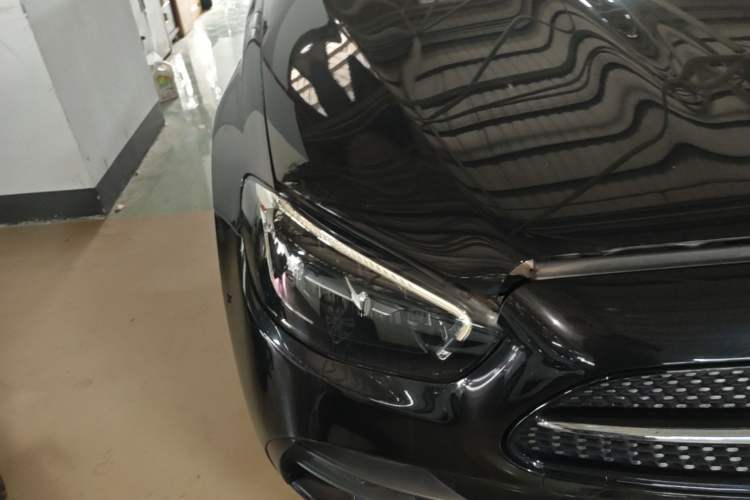 Used Mercedes-Benz E-Class 2021 E 300 L Sporty and Stylish Model Right Front Headlight