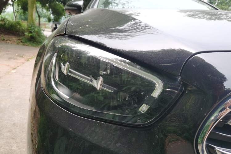 Used Mercedes-Benz E-Class 2021 E 300 L Luxury Model Right Front Headlight