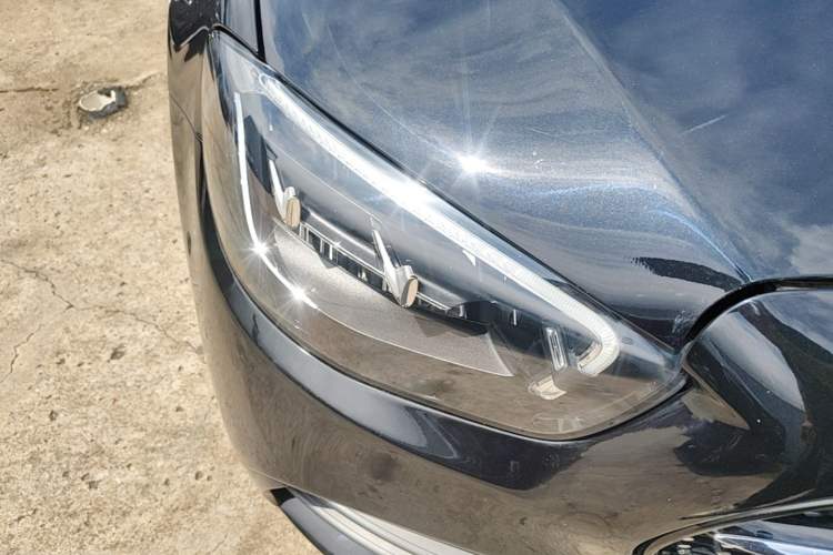 Used Mercedes-Benz E-Class 2021 E 300 L Sport Luxury Edition Right Front Headlight