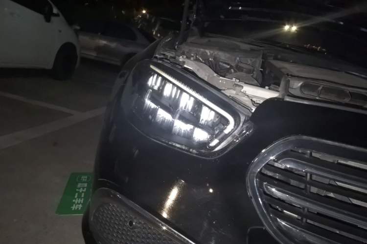 Used Mercedes-Benz E-Class 2021 E 300 L Stylish Model Right Front Headlight