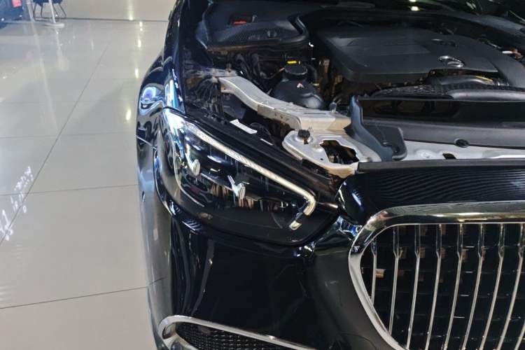 Used Mercedes-Benz E-Class 2021 E 300 L Luxury Model Right Front Headlight